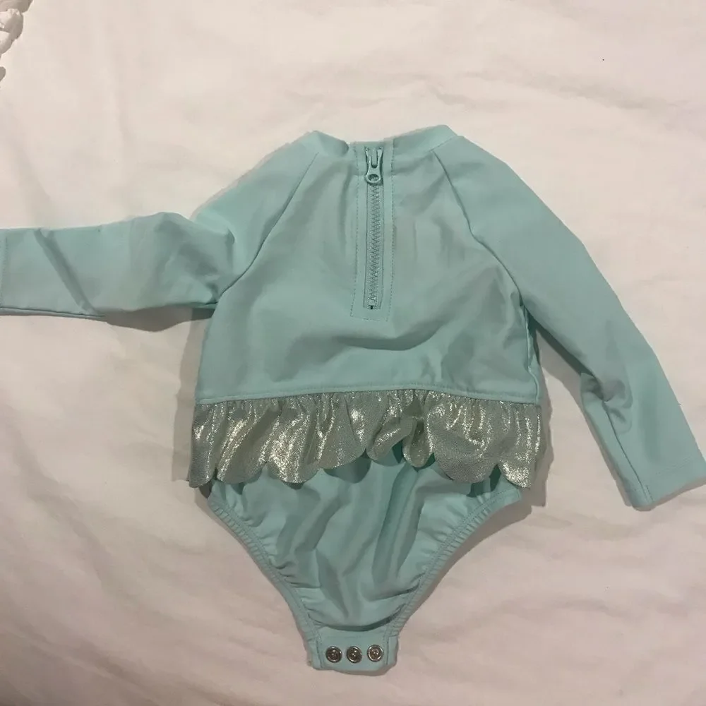 Osh Kosh B’gosh size 3m long sleeve bathing suit